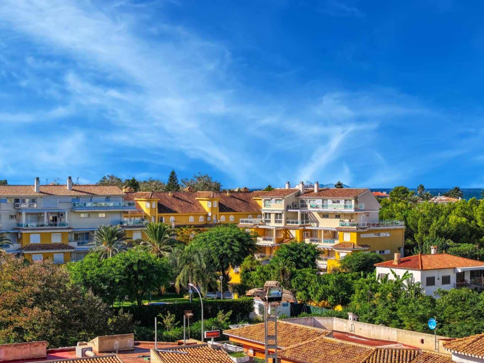 Local Commercial à vendre à Denia avec garage - 295 000 € (Ref: 9349840)