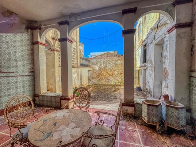 10 bedroom Townhouse for sale in Pego with garage - € 320,000 (Ref: 9392065)