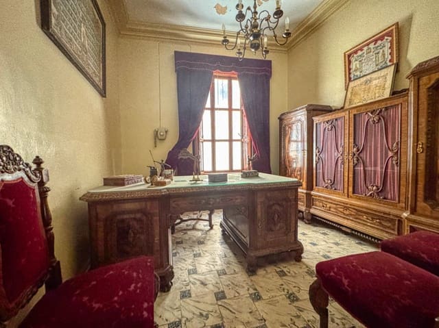 10 bedroom Townhouse for sale in Pego with garage - € 320,000 (Ref: 9392065)