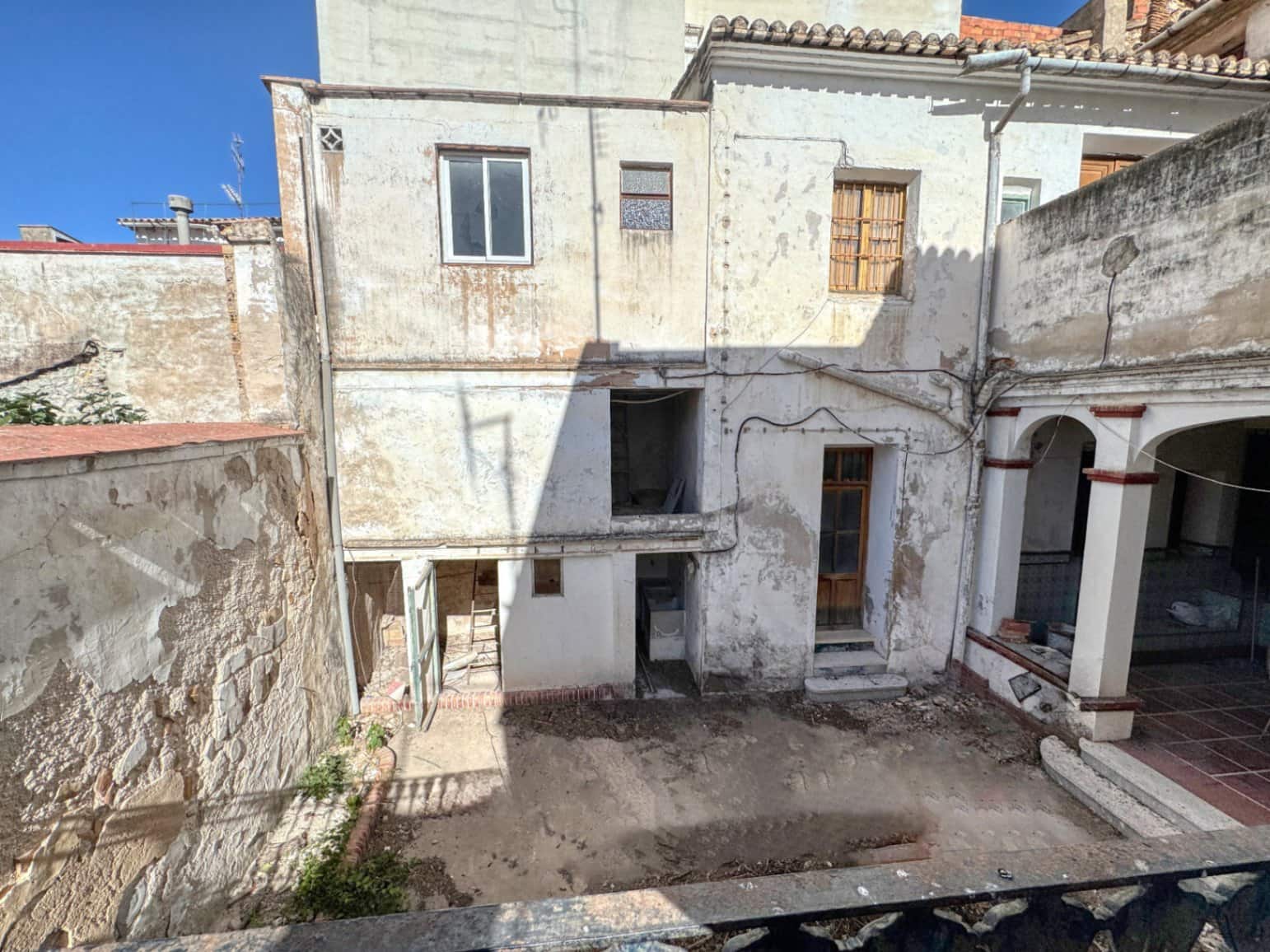 10 sovrum Hus till salu i Pego med garage - 320 000 € (Ref: 9392065)