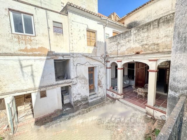 10 bedroom Townhouse for sale in Pego with garage - € 320,000 (Ref: 9392065)