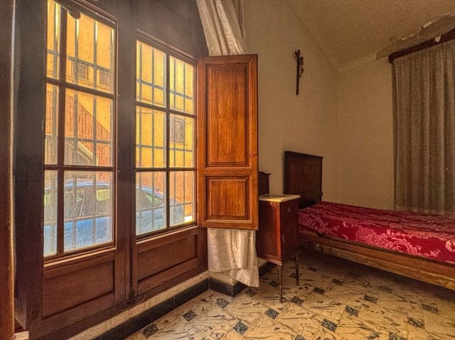 10 camera da letto Casa in vendita in Pego con garage - 320.000 € (Rif: 9392065)