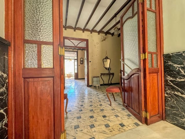 10 bedroom Townhouse for sale in Pego with garage - € 320,000 (Ref: 9392065)