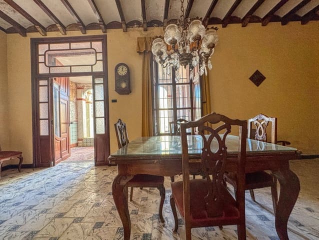 10 bedroom Townhouse for sale in Pego with garage - € 320,000 (Ref: 9392065)