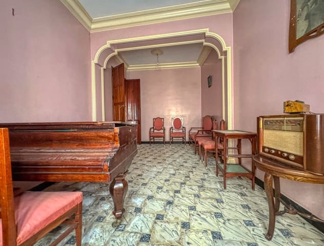 10 bedroom Townhouse for sale in Pego with garage - € 320,000 (Ref: 9392065)