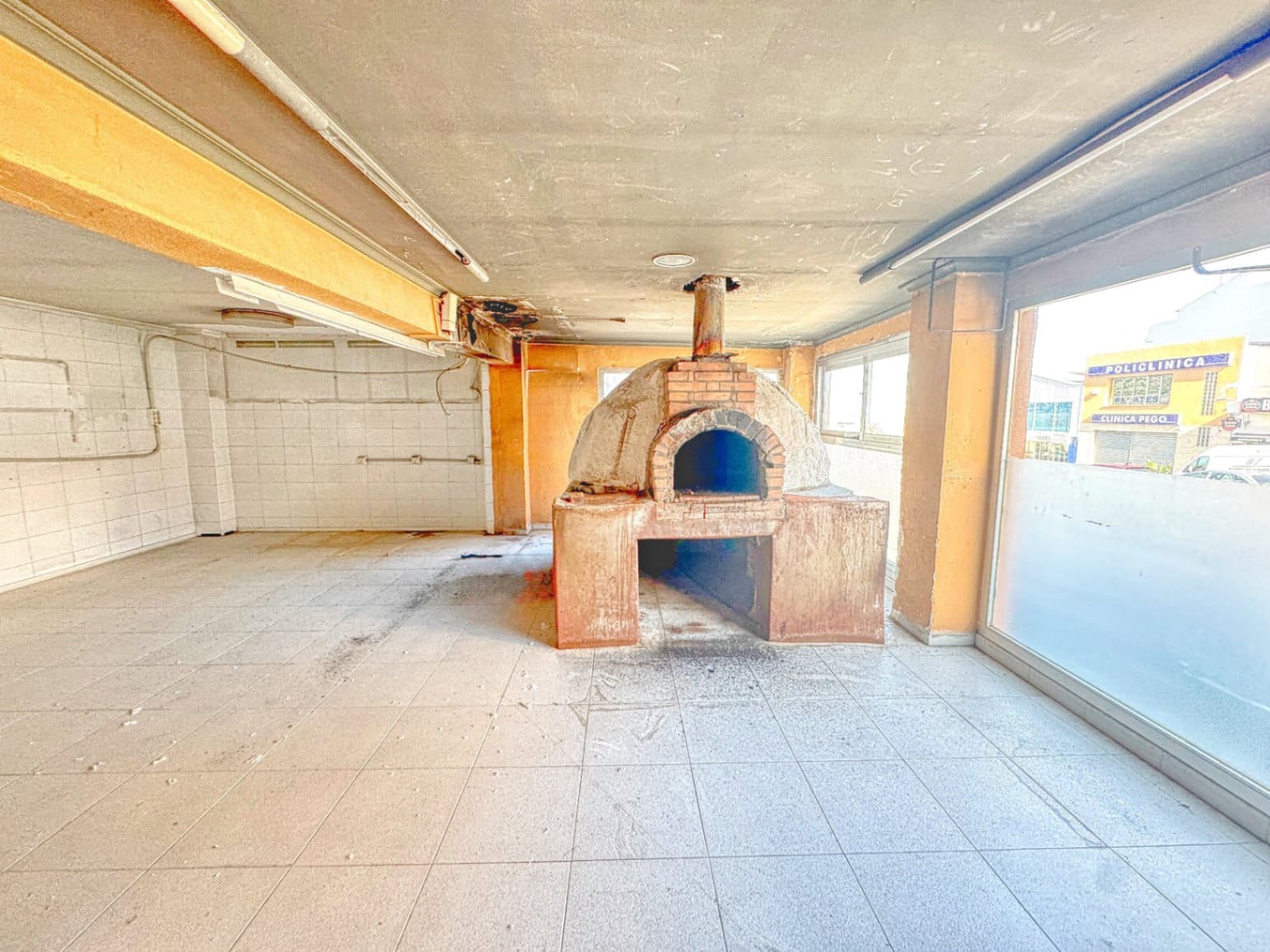 Kommersiell til salgs i Pego - € 340 000 (Ref: 9393670)