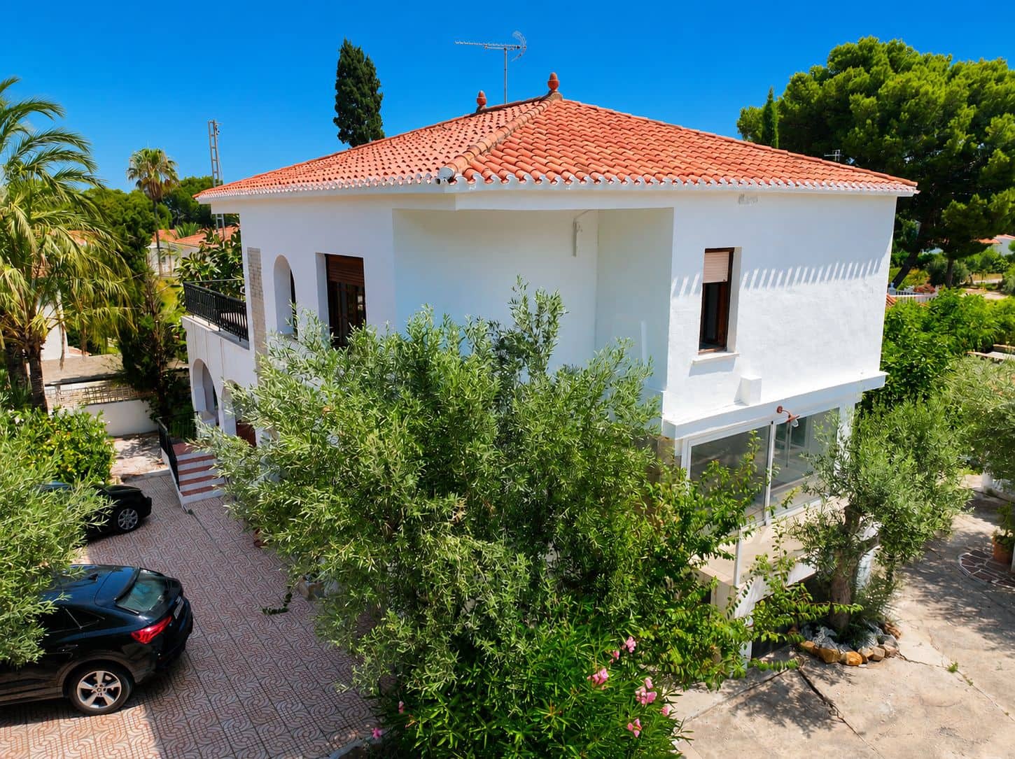 4 bedroom Villa for sale in Denia with pool garage - € 750,000 (Ref: 9403193)