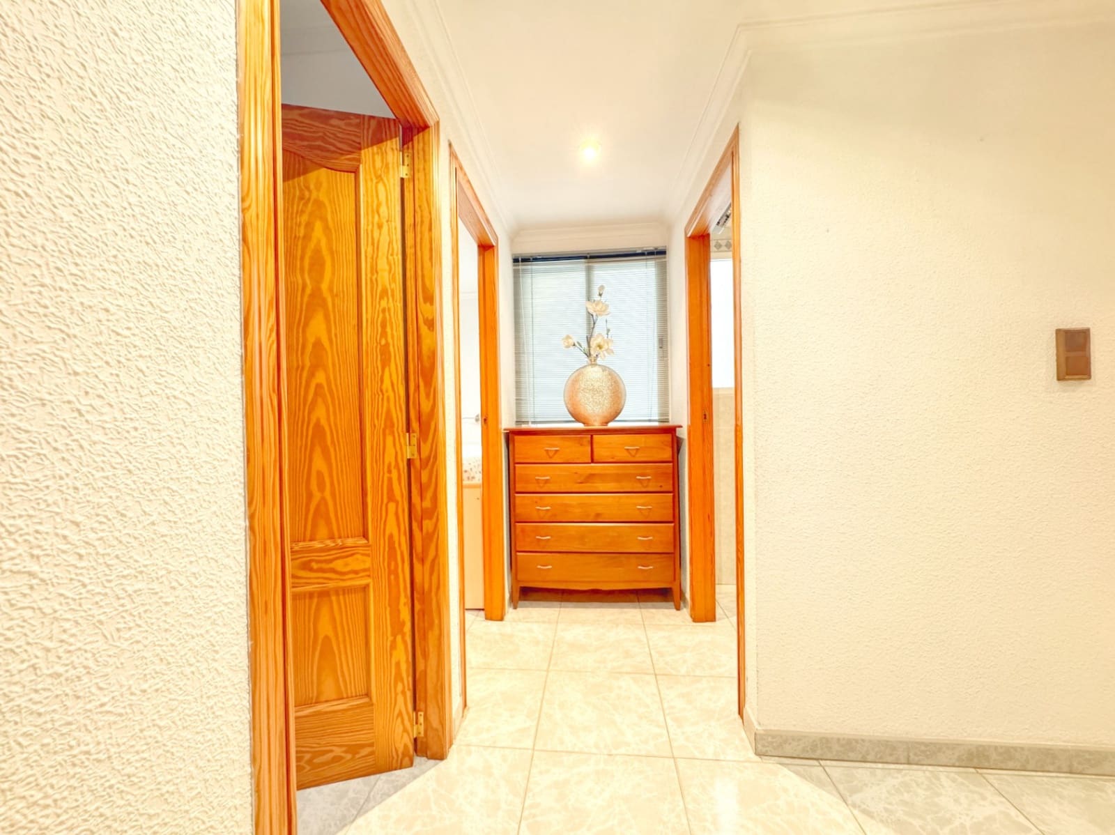 3 soveværelse Byhus til salg i Oliva med garage - € 269.000 (Ref: 9409017)