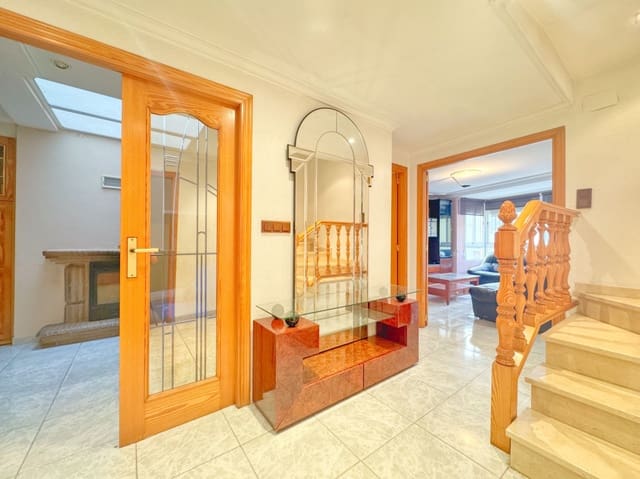 3 bedroom Townhouse for sale in Oliva Pueblo, Oliva with garage - € 269,000 (Ref: 9409017)