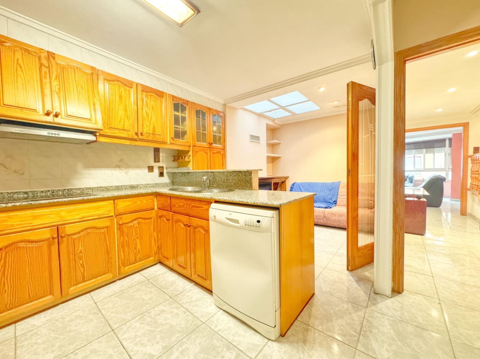 3 soveværelse Byhus til salg i Oliva med garage - € 269.000 (Ref: 9409017)