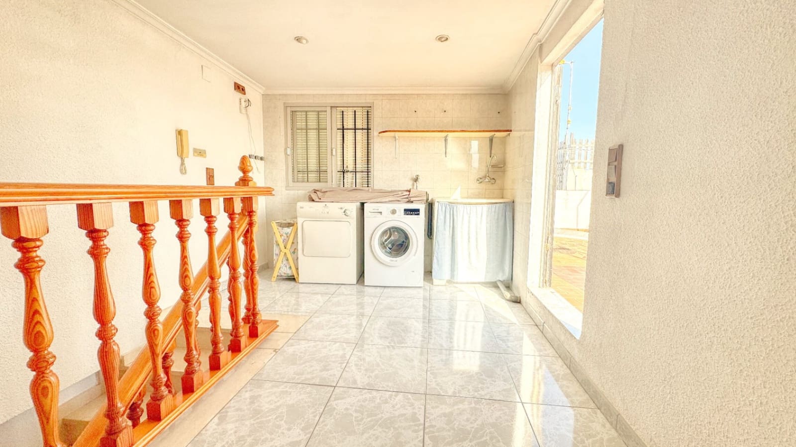 3 soveværelse Byhus til salg i Oliva med garage - € 269.000 (Ref: 9409017)