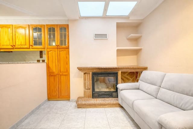 3 makuuhuone Omakotitalo myytävänä paikassa Oliva Pueblo, Oliva mukana 
autotalli - 265 000 € (Ref: 9409017)