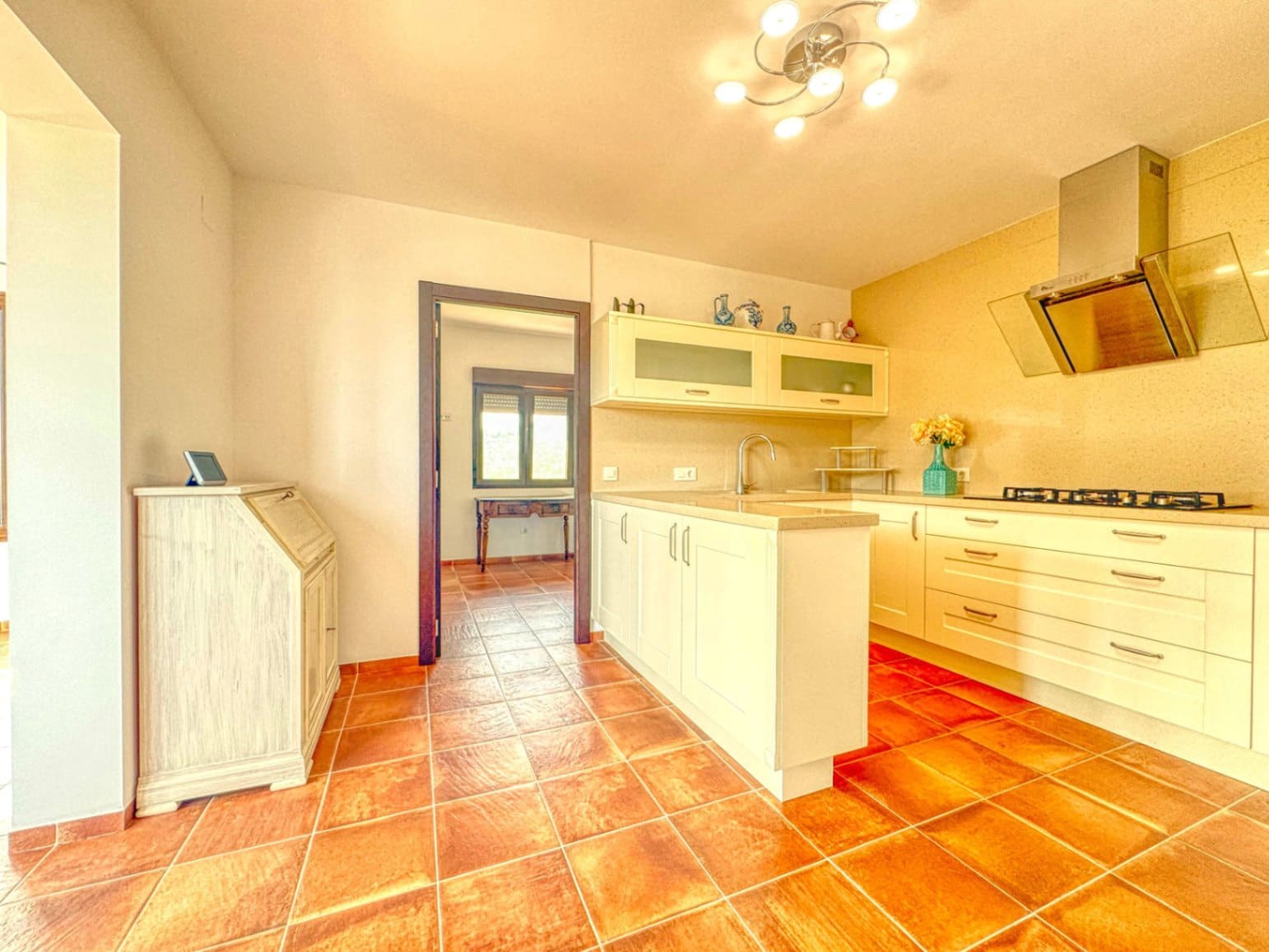 3 bedroom Villa for sale in L'Atzuvia with garage - € 550,000 (Ref: 9409018)