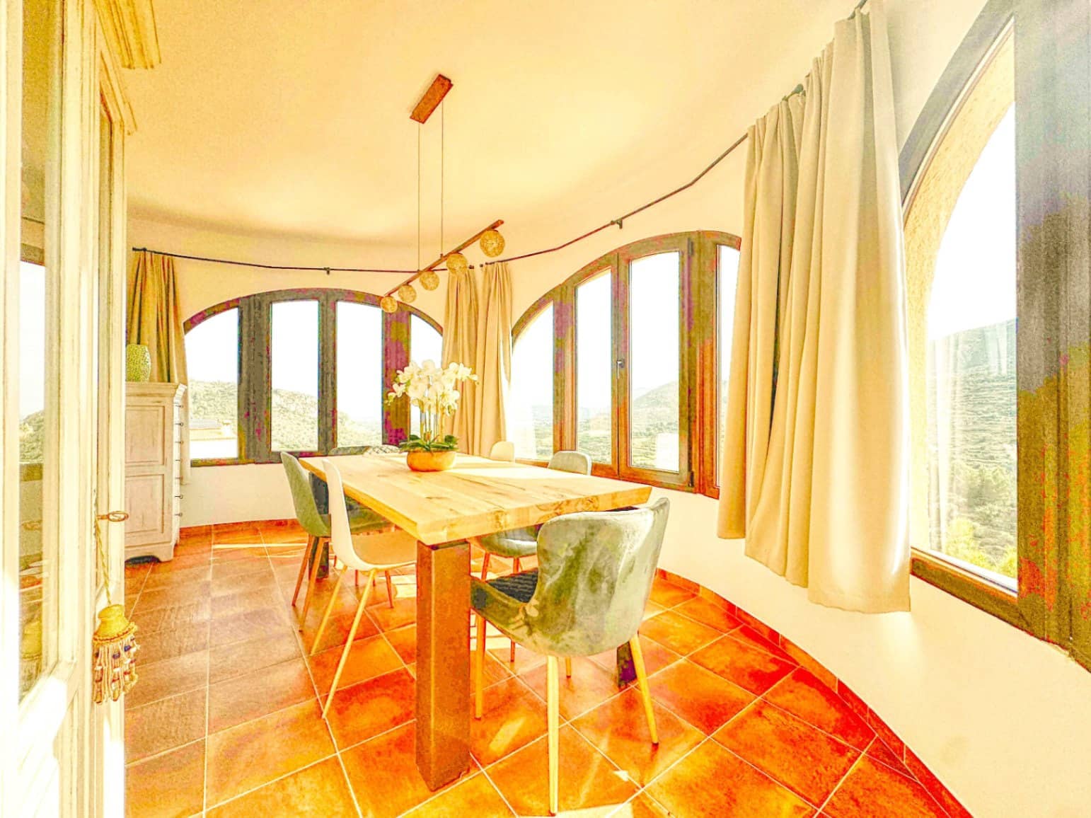 3 bedroom Villa for sale in L'Atzuvia with garage - € 550,000 (Ref: 9409018)