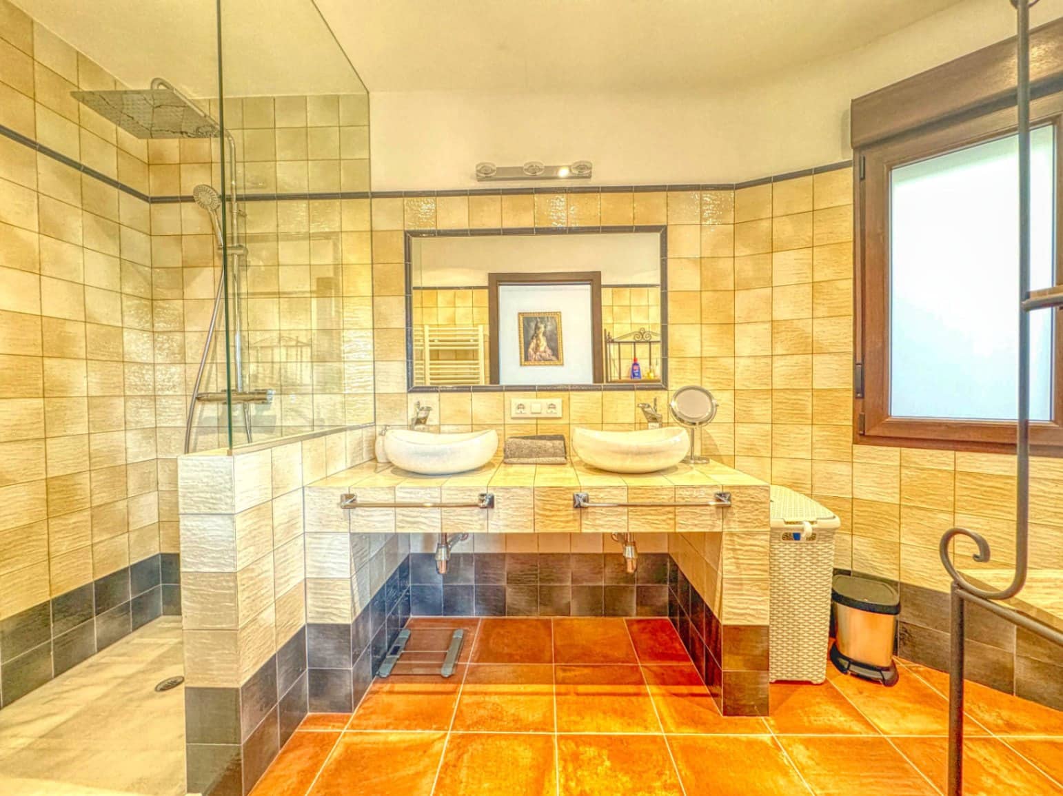 3 bedroom Villa for sale in L'Atzuvia with garage - € 550,000 (Ref: 9409018)