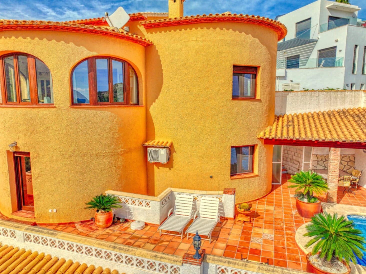 3 bedroom Villa for sale in L'Atzuvia with garage - € 550,000 (Ref: 9409018)