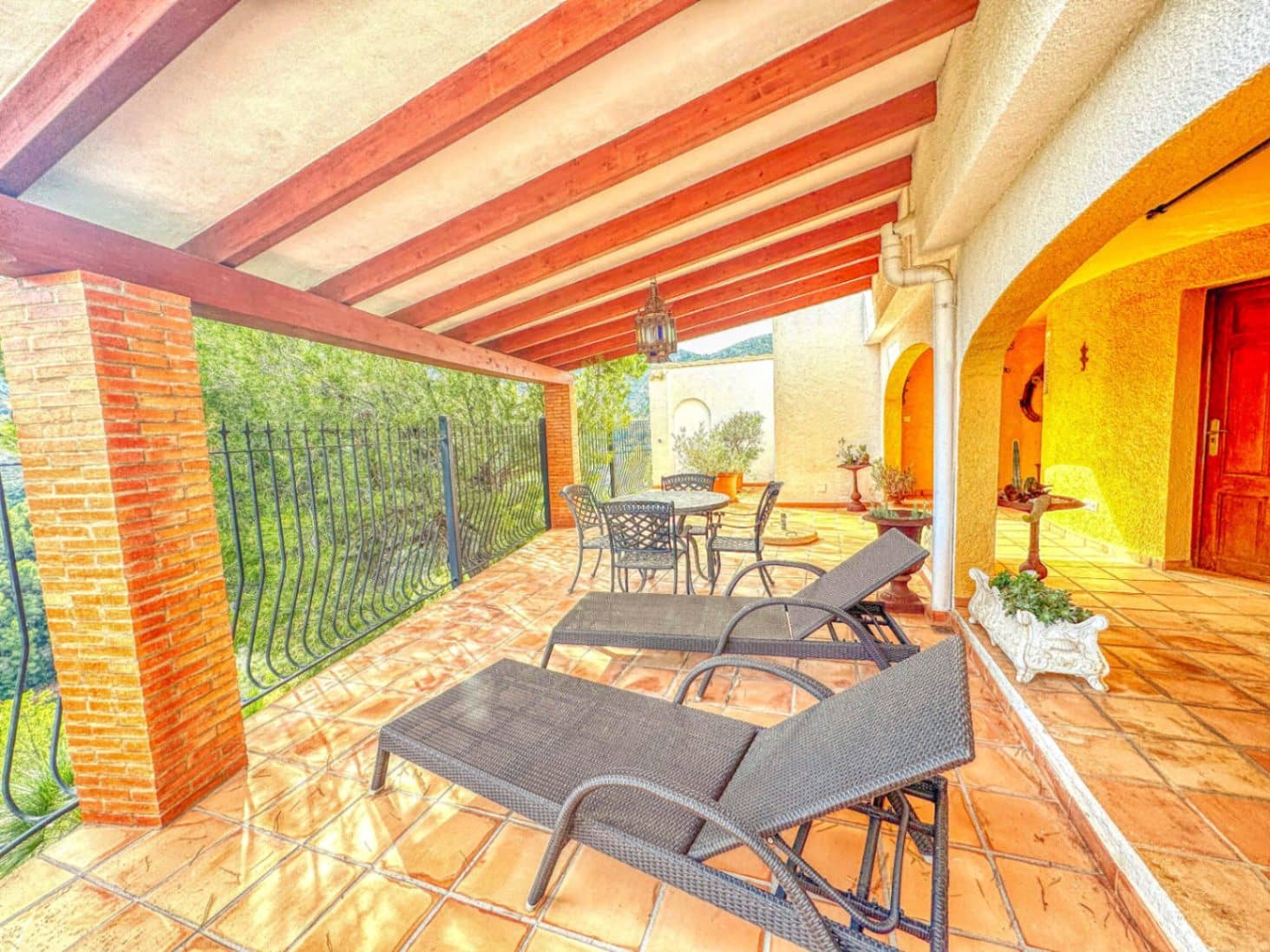 3 bedroom Villa for sale in L'Atzuvia with garage - € 550,000 (Ref: 9409018)