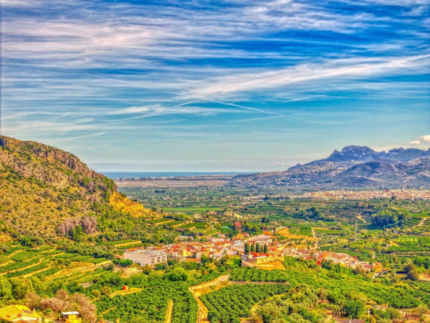 3 bedroom Villa for sale in L'Atzuvia with garage - € 550,000 (Ref: 9409018)