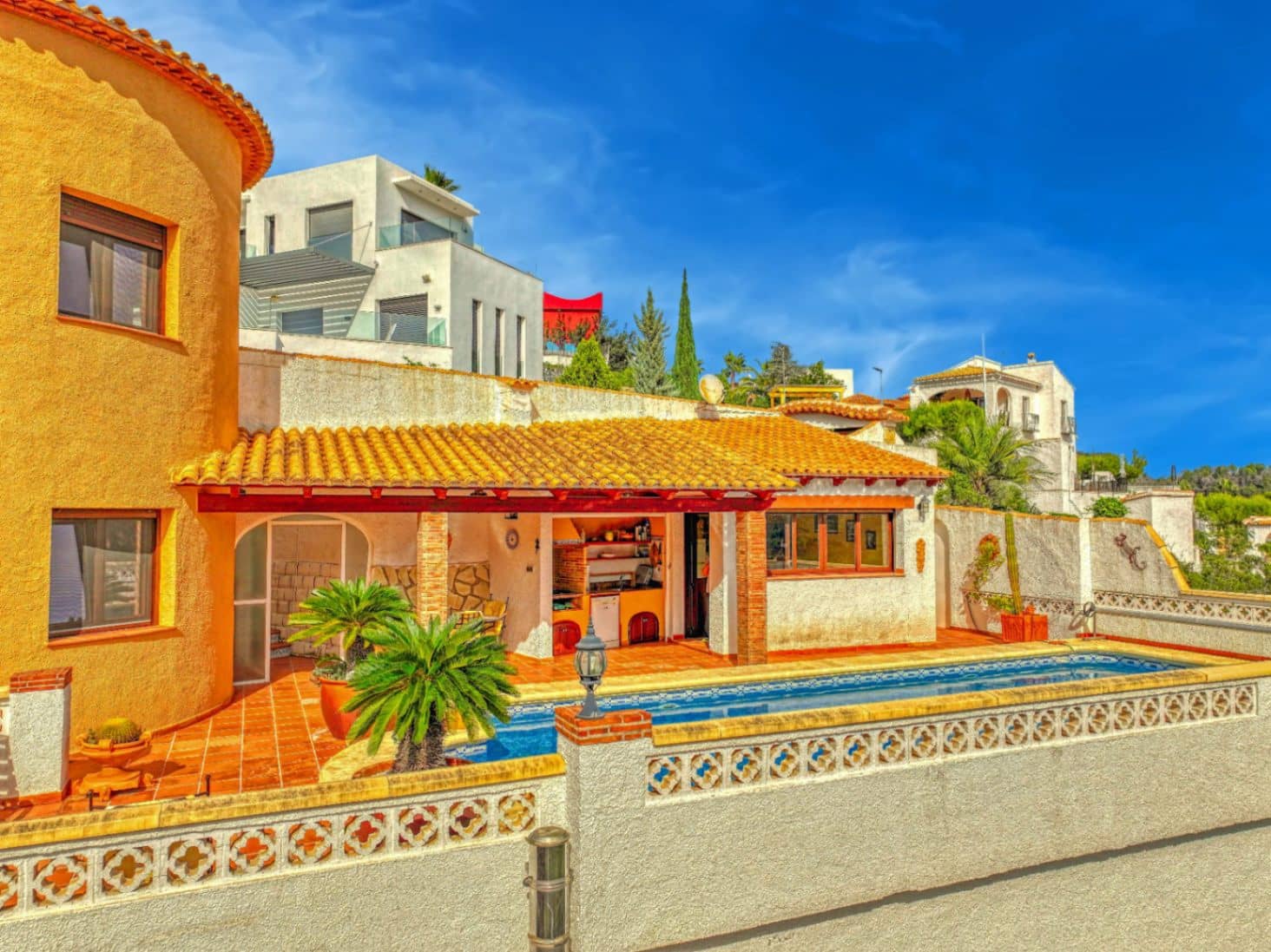 3 bedroom Villa for sale in L'Atzuvia with garage - € 550,000 (Ref: 9409018)