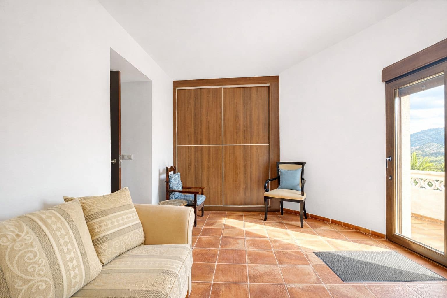 3 slaapkamer Villa te koop in L'Atzuvia met garage - € 550.000 (Ref: 9409018)