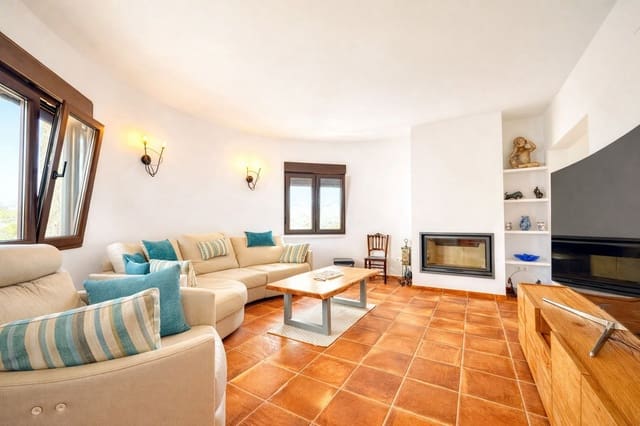 3 slaapkamer Villa te koop in L'Atzúvia met garage - € 550.000 (Ref: 9409018)