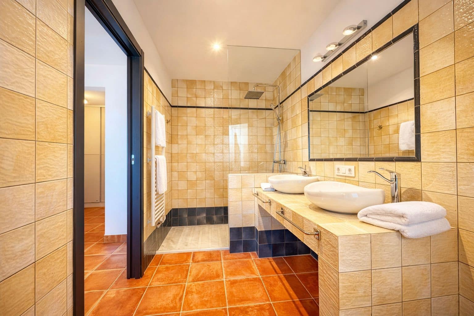 3 slaapkamer Villa te koop in L'Atzuvia met garage - € 550.000 (Ref: 9409018)