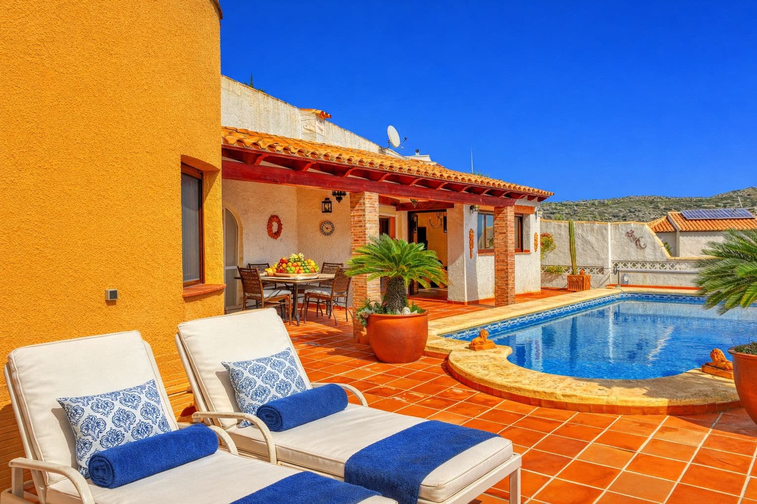 3 slaapkamer Villa te koop in L'Atzuvia met garage - € 550.000 (Ref: 9409018)