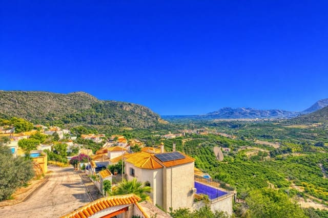 3 slaapkamer Villa te koop in L'Atzúvia met garage - € 550.000 (Ref: 9409018)