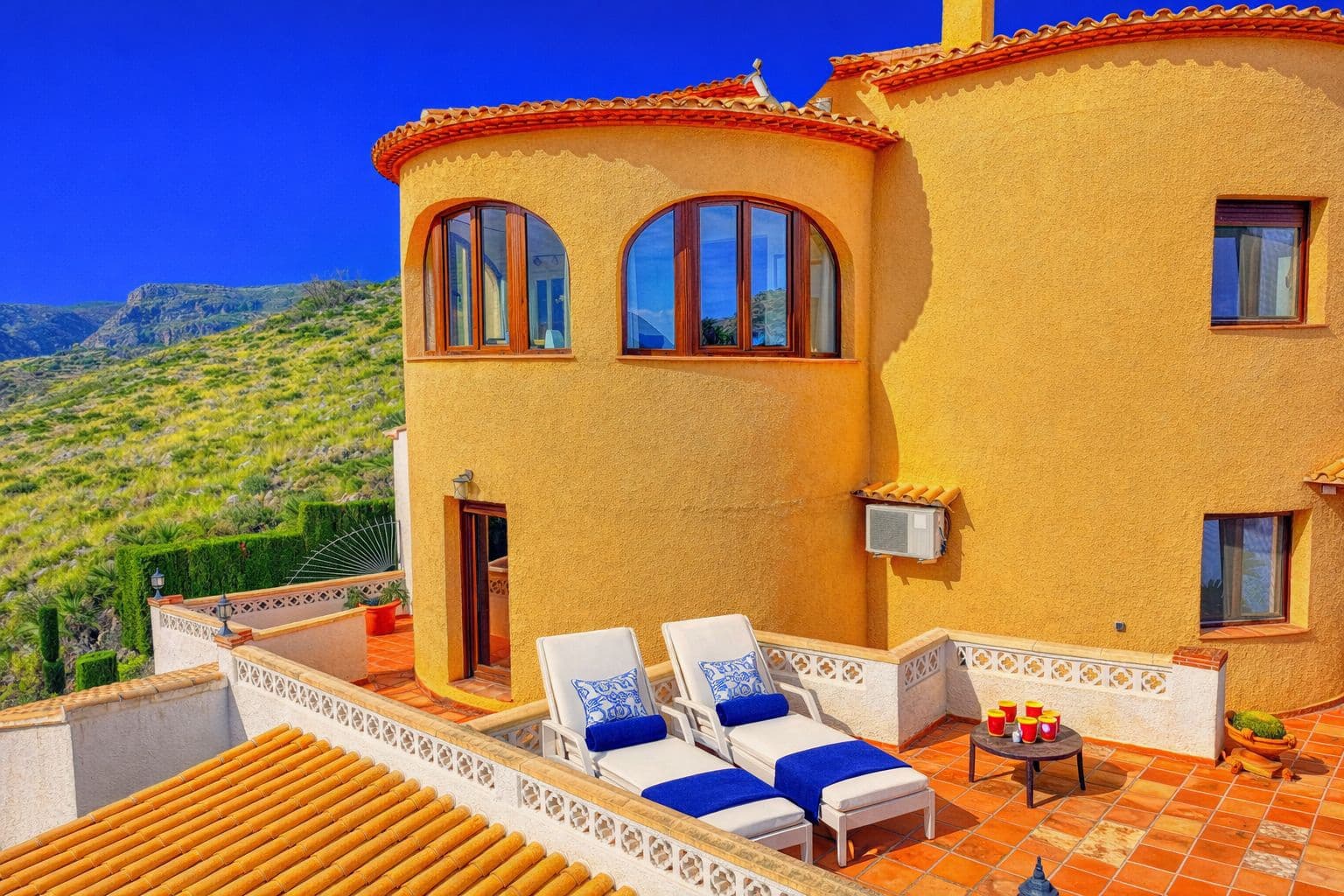 3 slaapkamer Villa te koop in L'Atzuvia met garage - € 550.000 (Ref: 9409018)