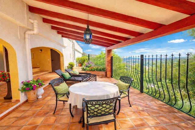 3 slaapkamer Villa te koop in L'Atzúvia met garage - € 550.000 (Ref: 9409018)