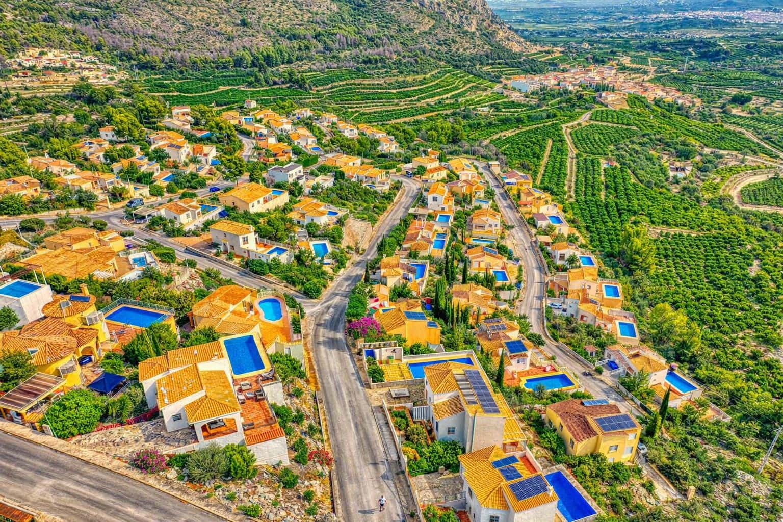 3 slaapkamer Villa te koop in L'Atzuvia met garage - € 550.000 (Ref: 9409018)