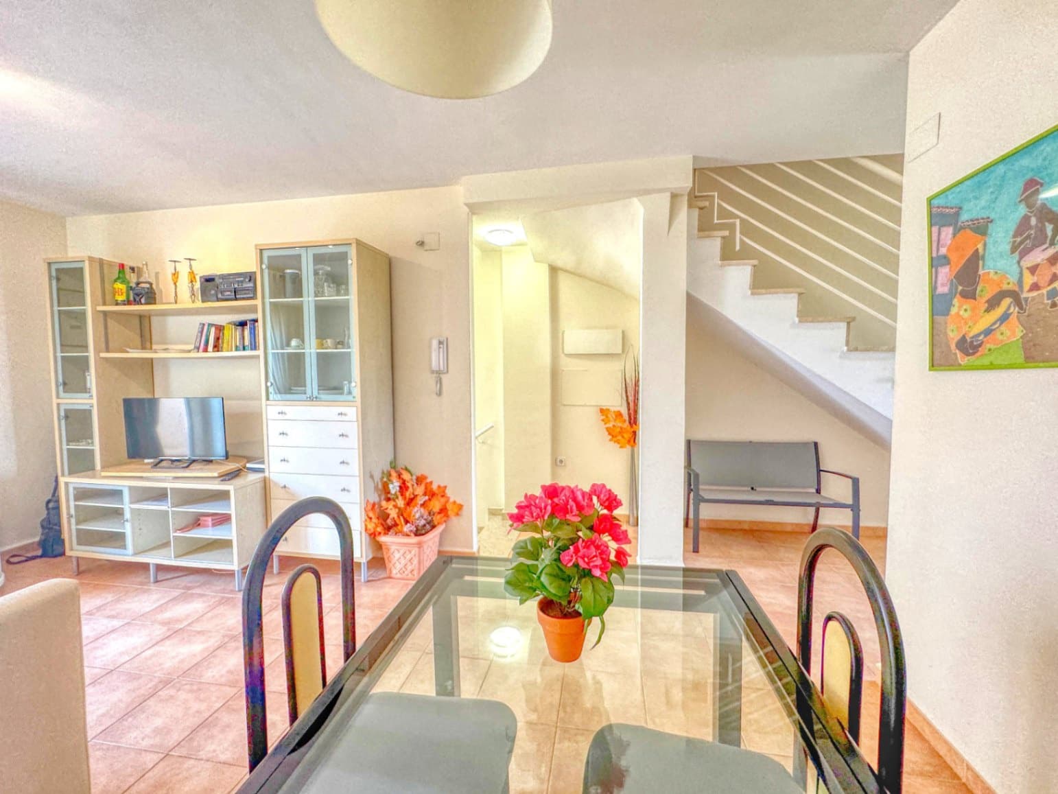 3 makuuhuone Paritalo myytävänä paikassa Oliva mukana 
autotalli - 315 000 € (Ref: 9409046)