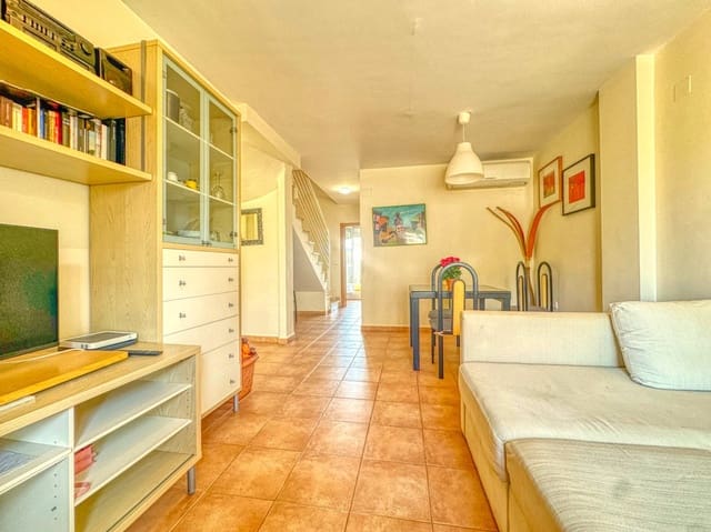 3 makuuhuone Paritalo myytävänä paikassa Oliva Nova, Oliva mukana 
autotalli - 315 000 € (Ref: 9409046)