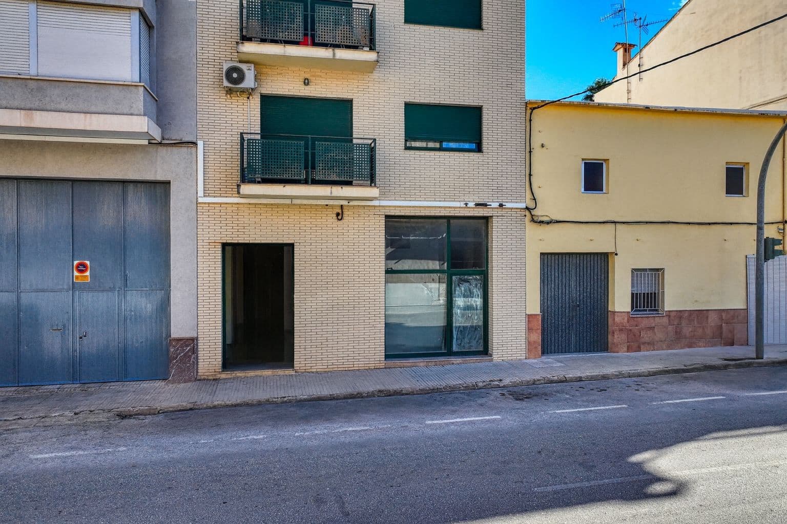 Commercial for sale in Pego - € 45,000 (Ref: 9441670)