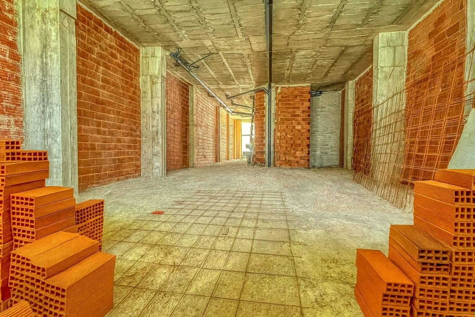 Commercial for sale in Pego - € 45,000 (Ref: 9441670)