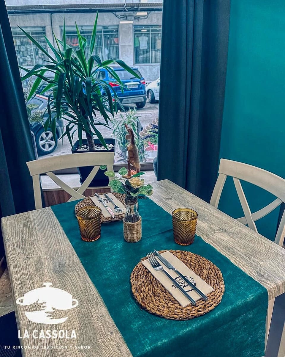 Restaurante/Bar para venda em Oliva - 210 000 € (Ref: 9442854)