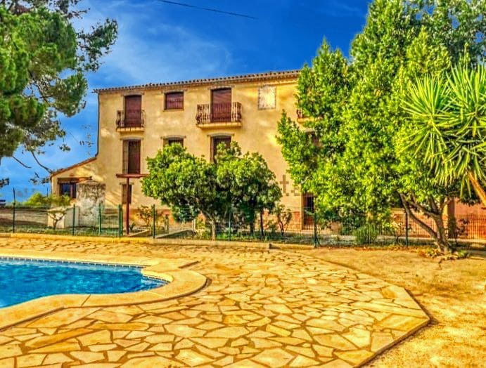 8 soveværelse Finca/Landehus til salg i Planes med swimmingpool garage - € 450.000 (Ref: 9451479)