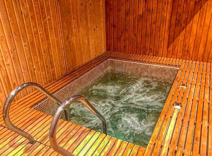 8 soveværelse Finca/Landehus til salg i Planes med swimmingpool garage - € 450.000 (Ref: 9451479)