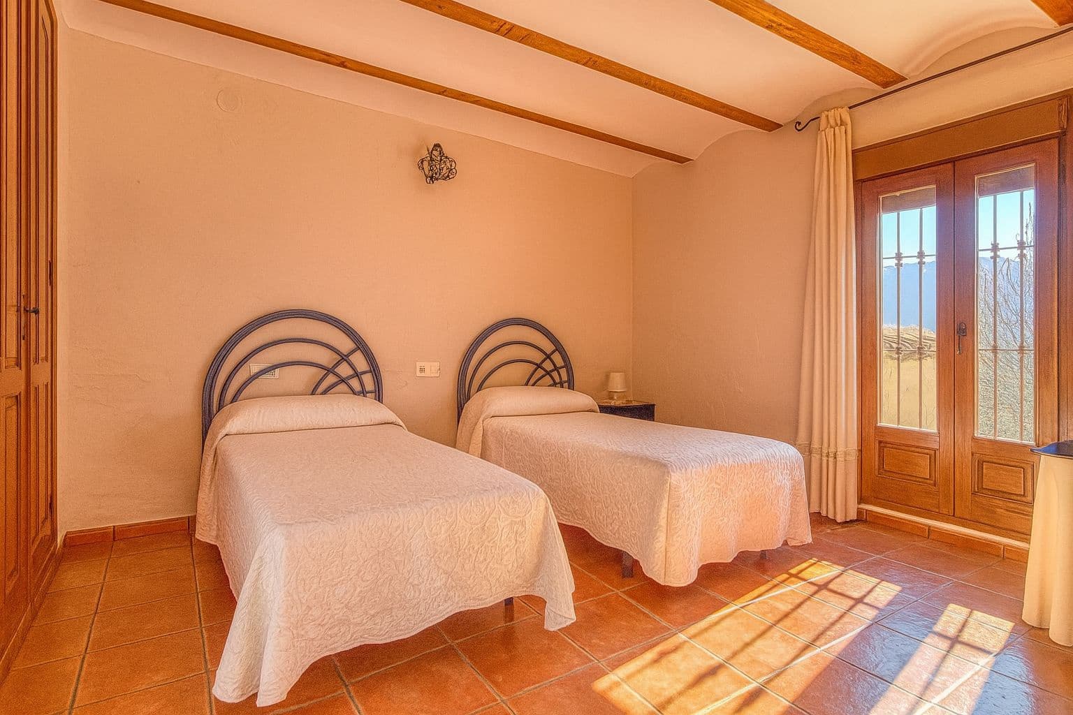 8 soveværelse Finca/Landehus til salg i Planes med swimmingpool garage - € 450.000 (Ref: 9451479)