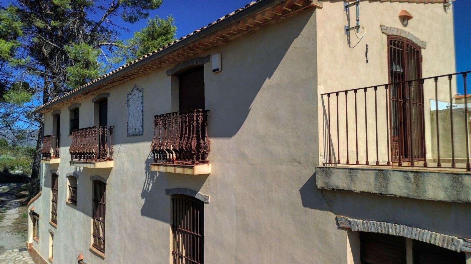 8 soveværelse Finca/Landehus til salg i Planes med swimmingpool garage - € 450.000 (Ref: 9451479)