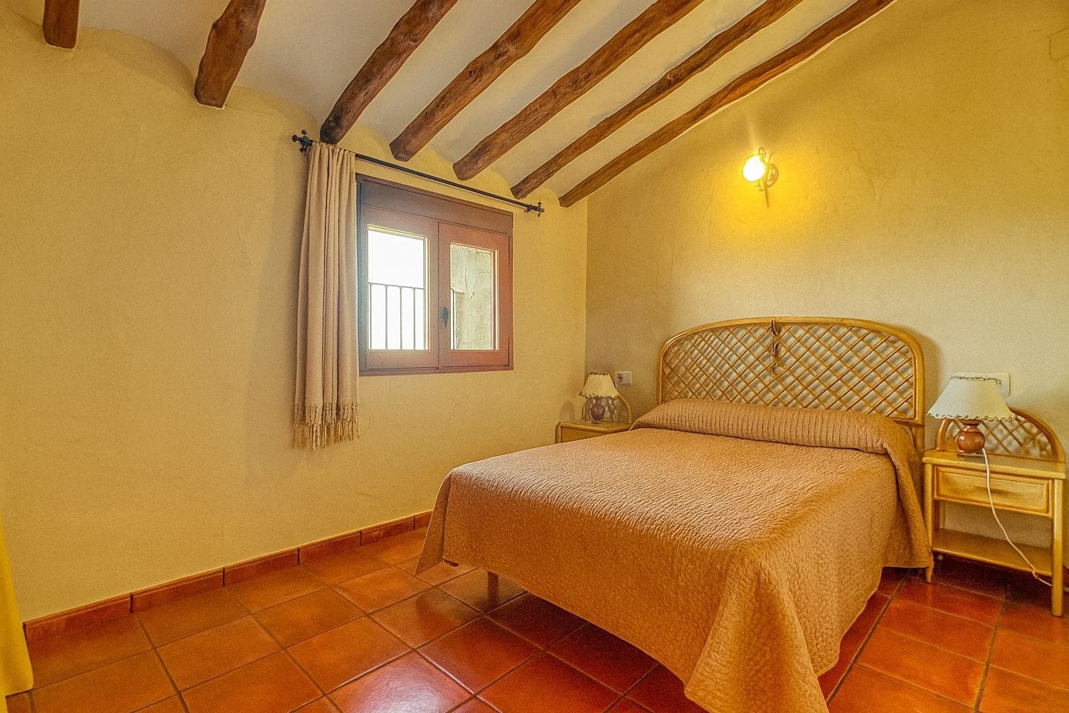 8 soveværelse Finca/Landehus til salg i Planes med swimmingpool garage - € 450.000 (Ref: 9451479)