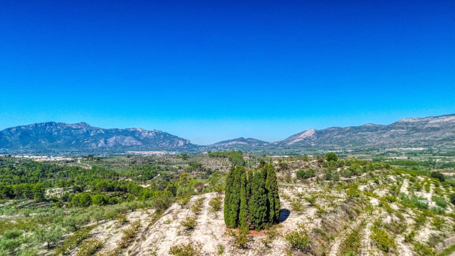 8 soveværelse Finca/Landehus til salg i Planes med swimmingpool garage - € 450.000 (Ref: 9451479)