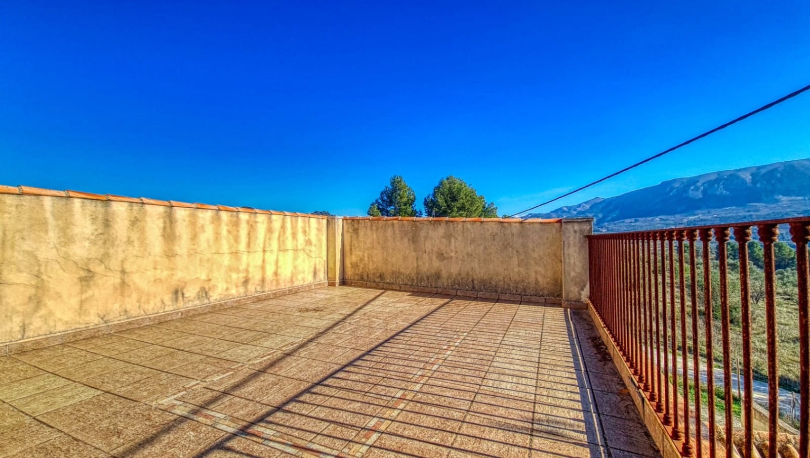 8 soveværelse Finca/Landehus til salg i Planes med swimmingpool garage - € 450.000 (Ref: 9451479)