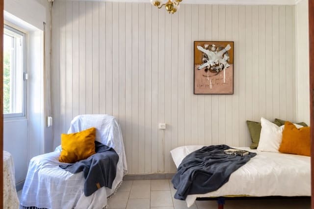 3 makuuhuone Omakotitalo myytävänä paikassa Pego mukana 
autotalli - 80 000 € (Ref: 9475760)