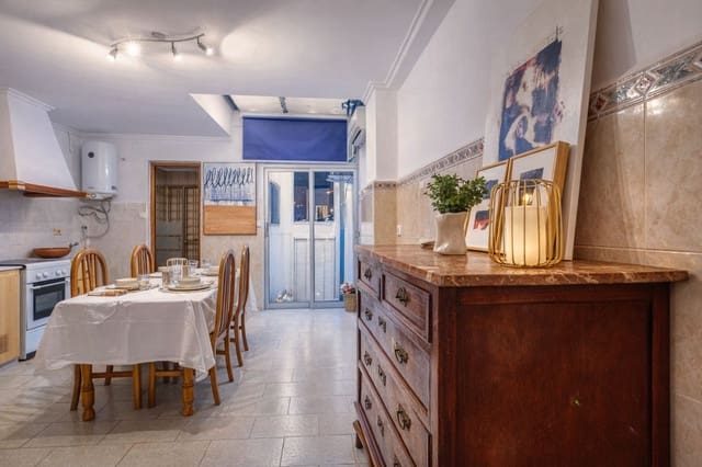 3 makuuhuone Omakotitalo myytävänä paikassa Pego mukana 
autotalli - 80 000 € (Ref: 9475760)