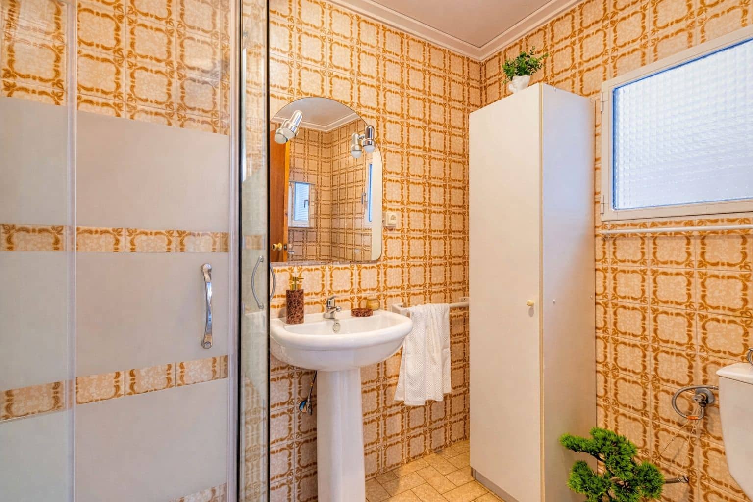 3 makuuhuone Omakotitalo myytävänä paikassa Pego mukana 
autotalli - 80 000 € (Ref: 9475760)