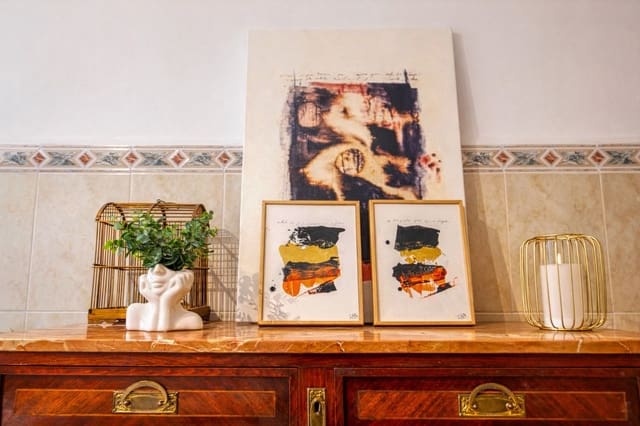 3 makuuhuone Omakotitalo myytävänä paikassa Pego mukana 
autotalli - 80 000 € (Ref: 9475760)