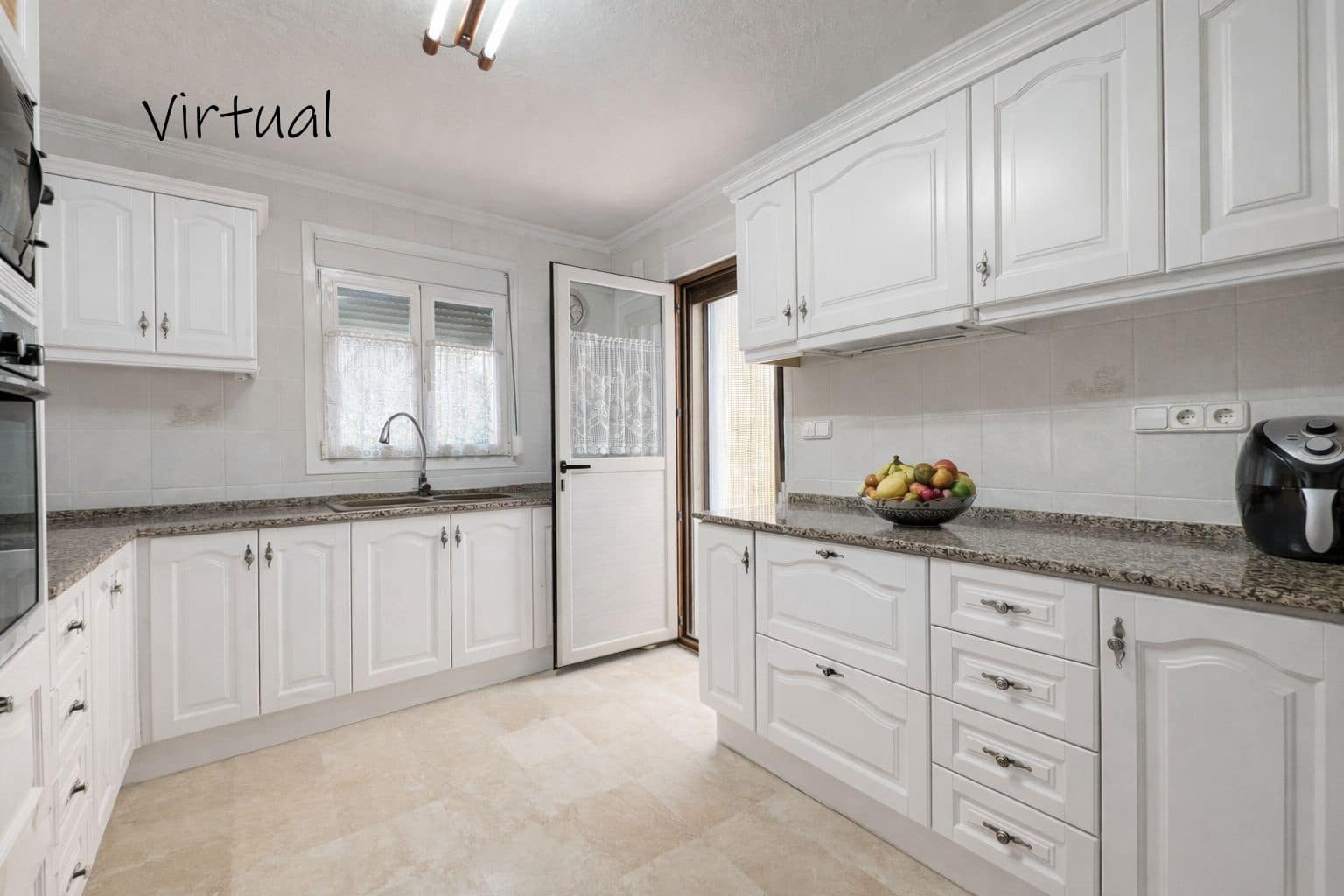 5 bedroom Villa for sale in Denia with pool garage - € 795,000 (Ref: 9478923)