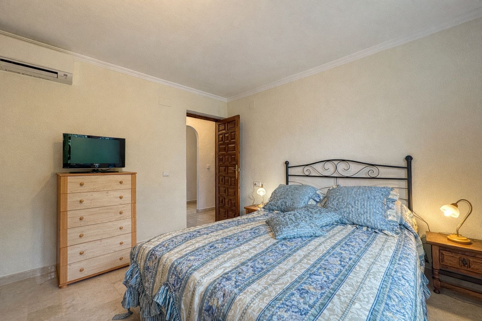 5 bedroom Villa for sale in Denia with pool garage - € 795,000 (Ref: 9478923)