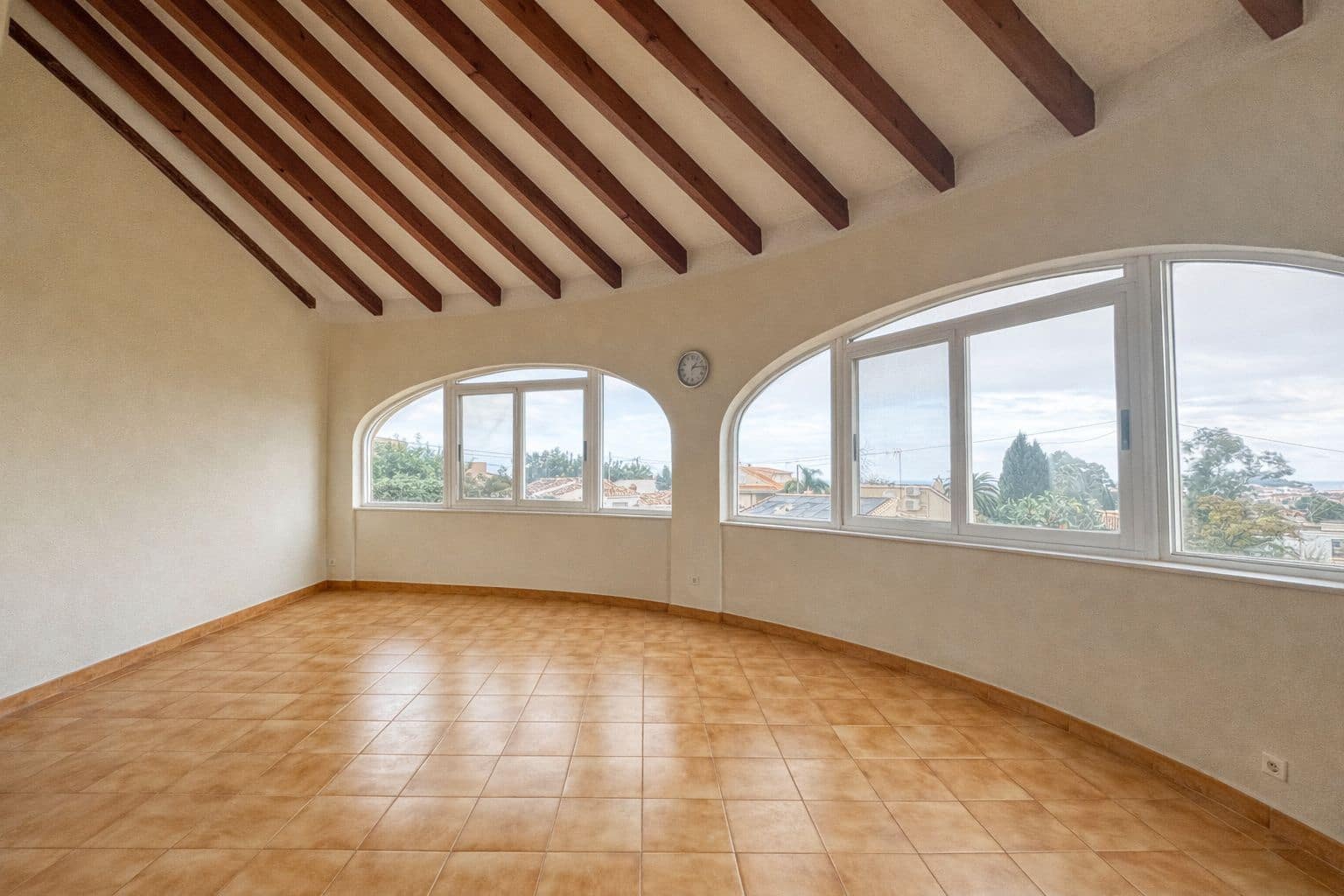 5 bedroom Villa for sale in Denia with pool garage - € 795,000 (Ref: 9478923)